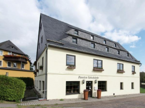 Гостиница Classy Holiday Home in Deutschneudorf near Glockenwanderweg  Дойчнойдорф